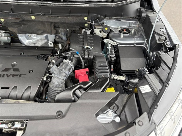 Vehicle image 12 of 31