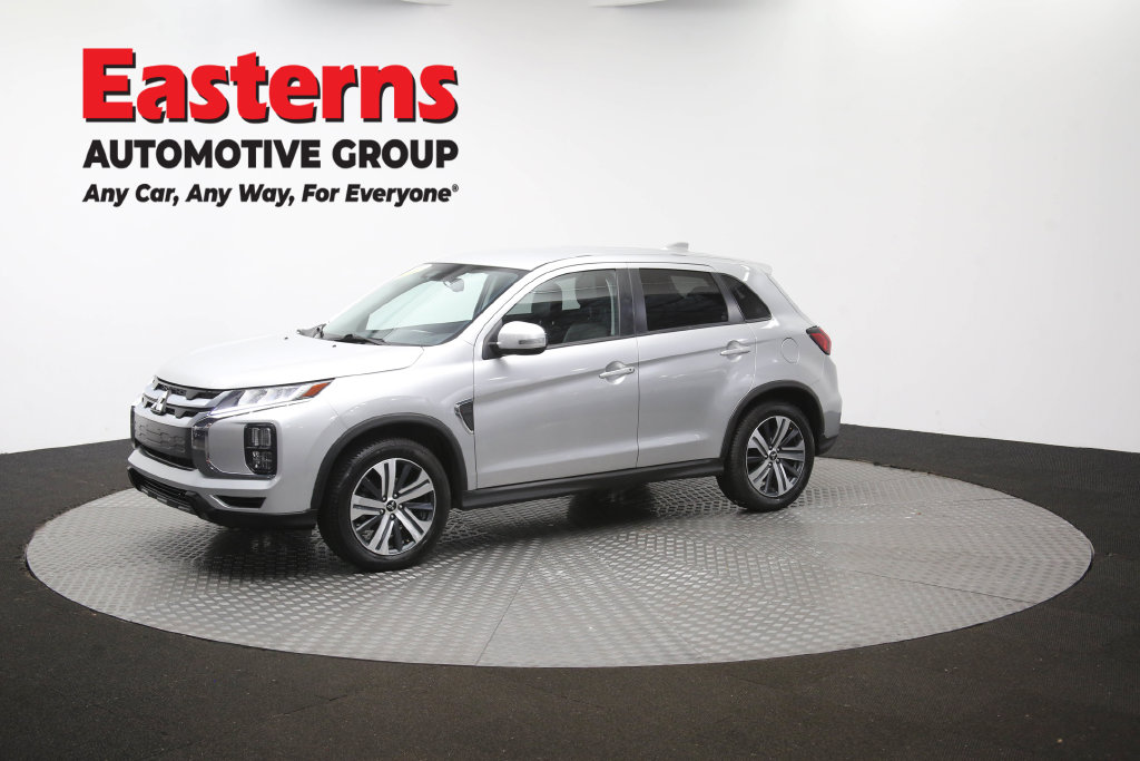 2024 Mitsubishi Outlander Sport SE Image 3 of 66