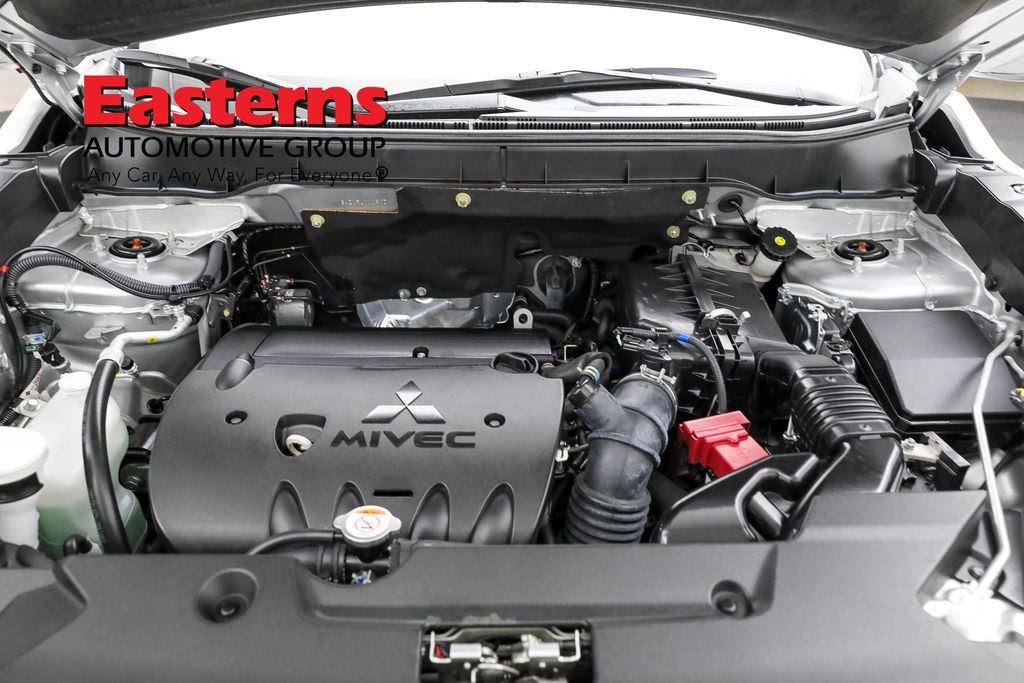 Vehicle image 37 of 61