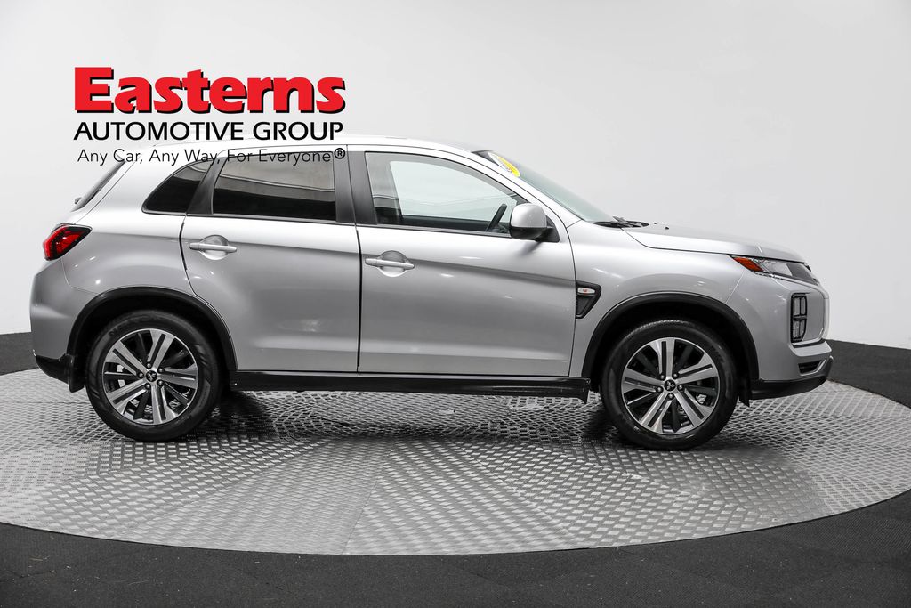 Vehicle image 12 of 61