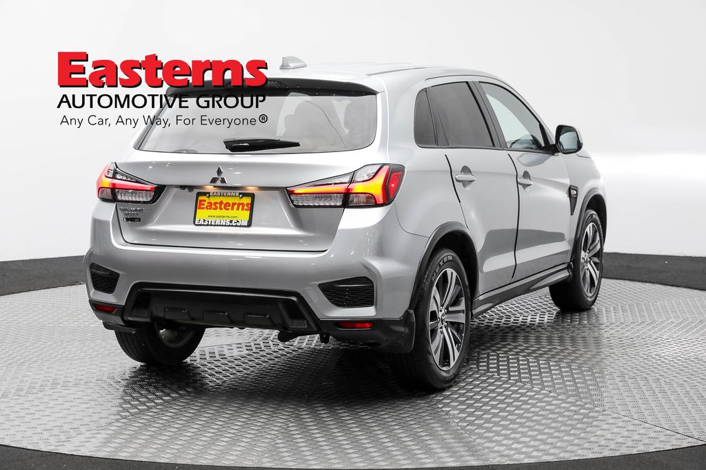 Vehicle image 13 of 61