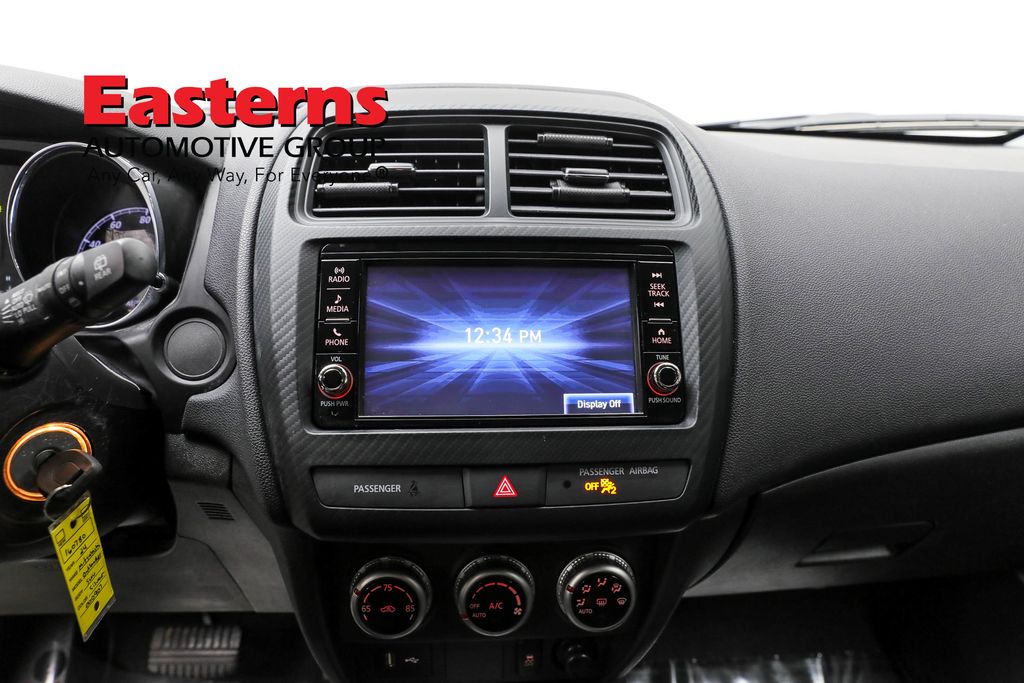 Vehicle image 42 of 61