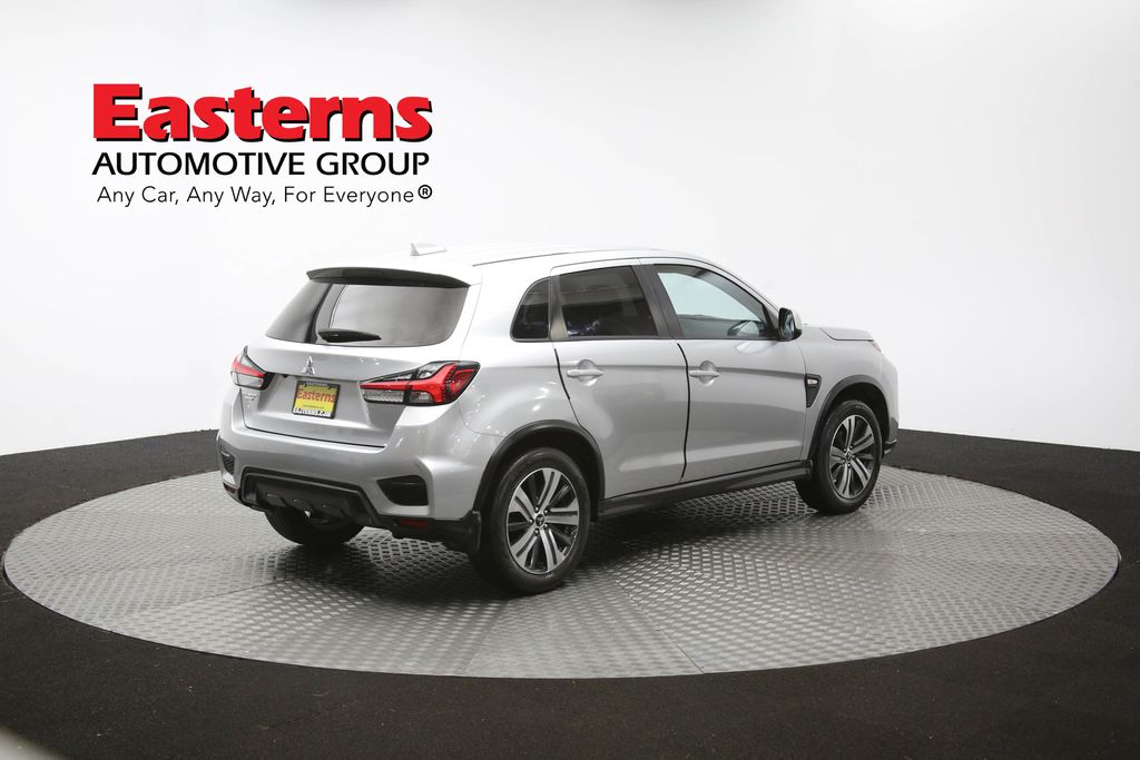 Vehicle image 17 of 61