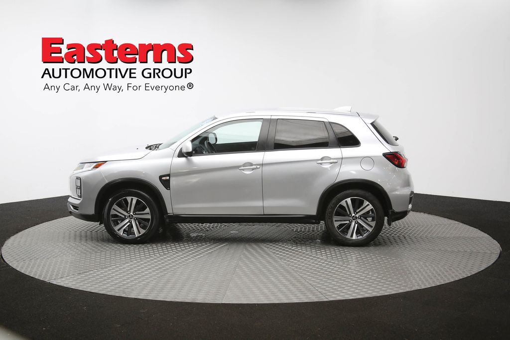 Vehicle image 2 of 61