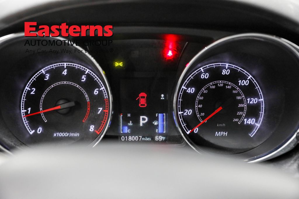 Vehicle image 47 of 61