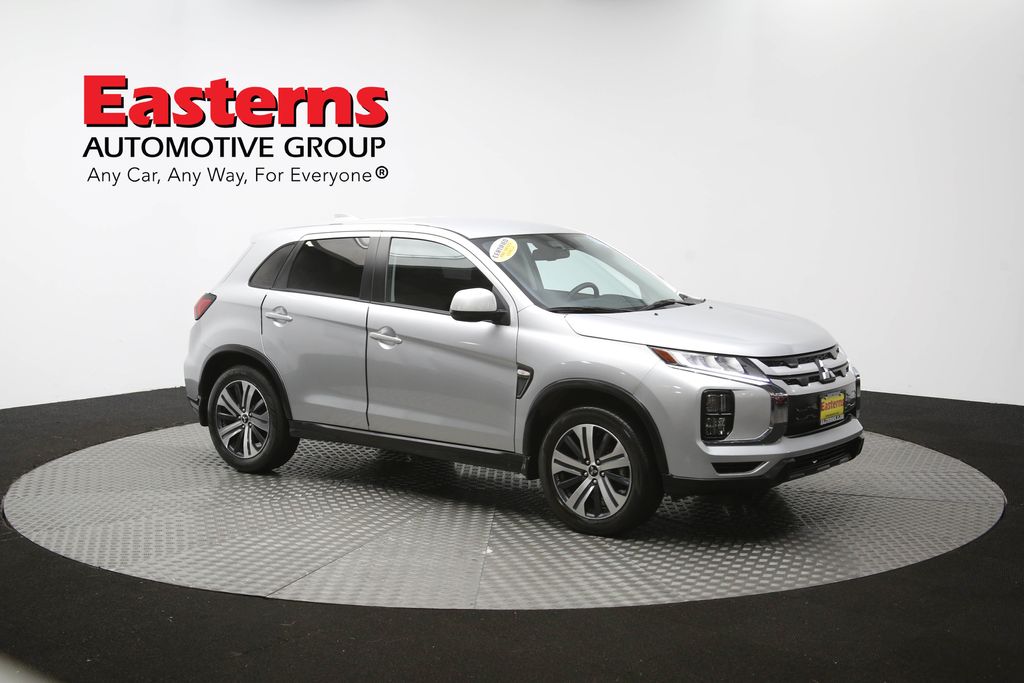 Vehicle image 21 of 61