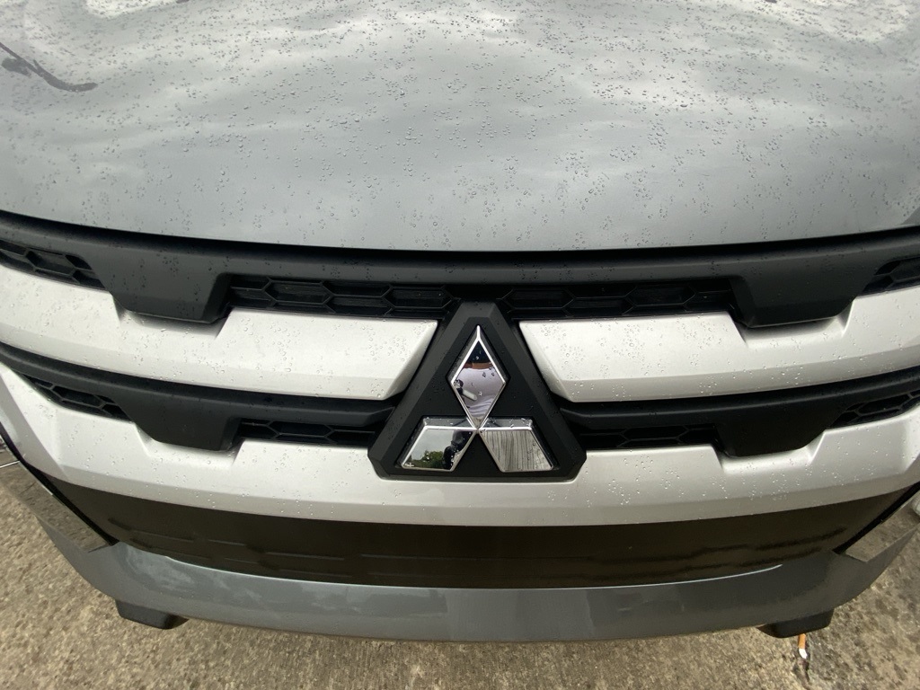 Vehicle image 31 of 34