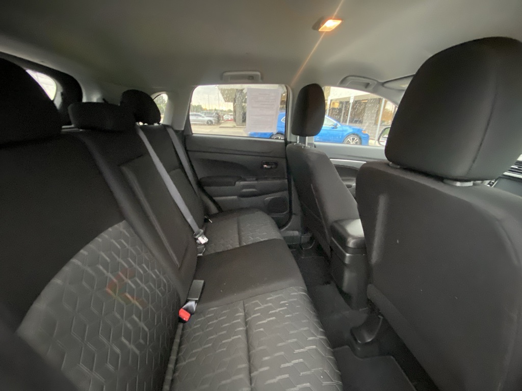 Vehicle image 16 of 34