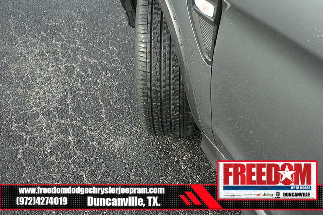 Vehicle image 44 of 45