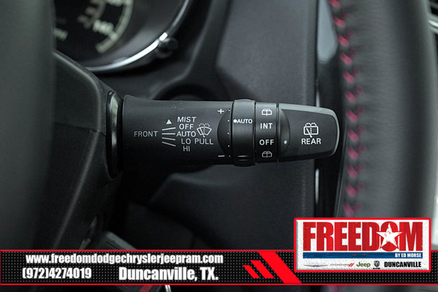 Vehicle image 34 of 45