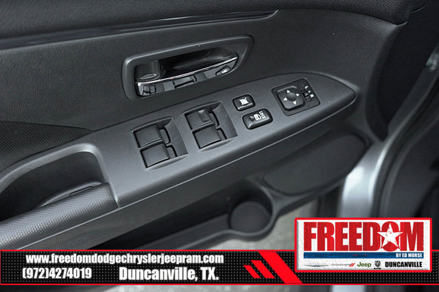 Vehicle image 41 of 45
