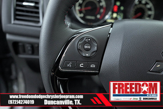 Vehicle image 26 of 45