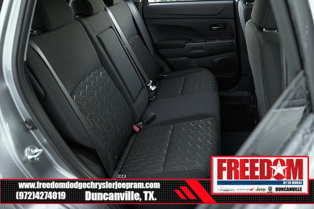 Vehicle image 17 of 45