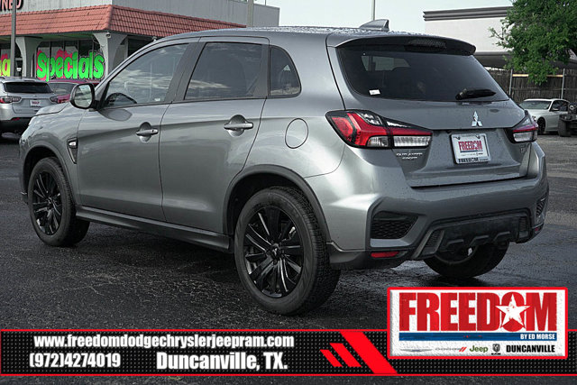 Vehicle image 8 of 45