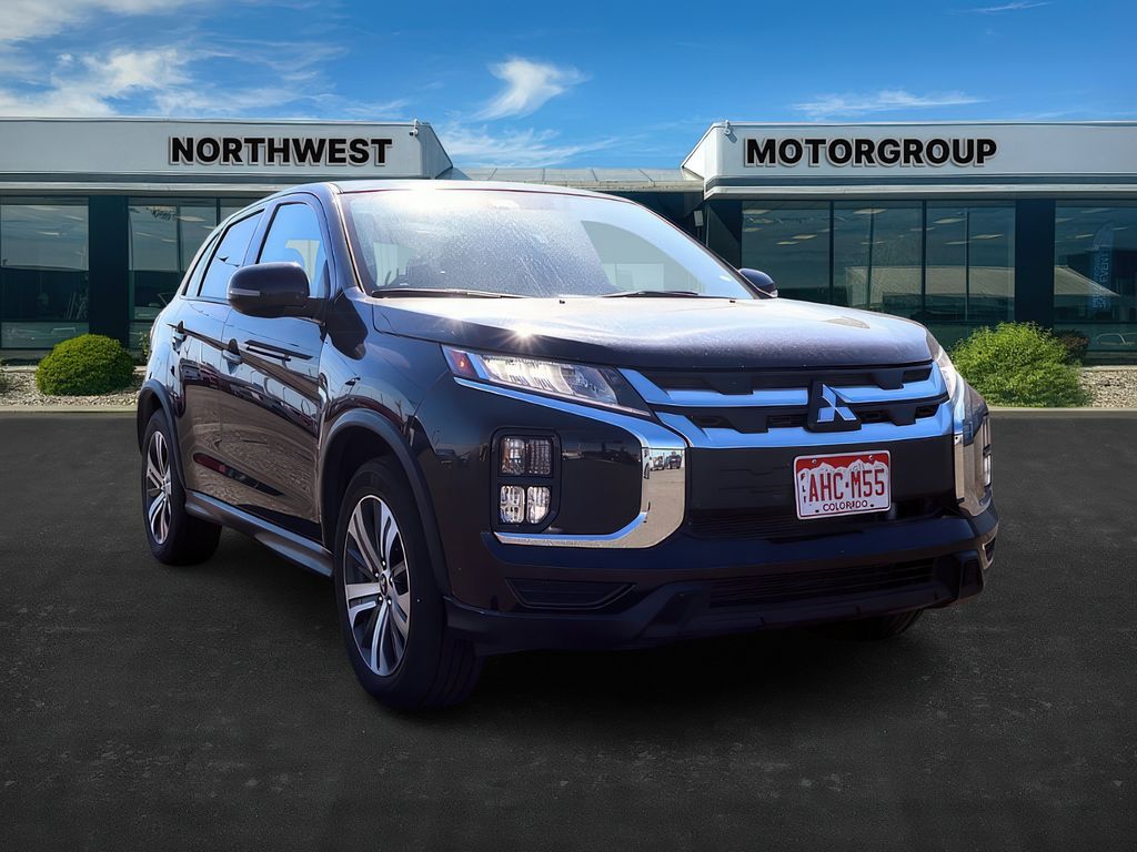 2024 Mitsubishi Outlander Sport ES Image 3 of 31