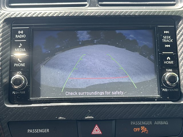 Vehicle image 4 of 5