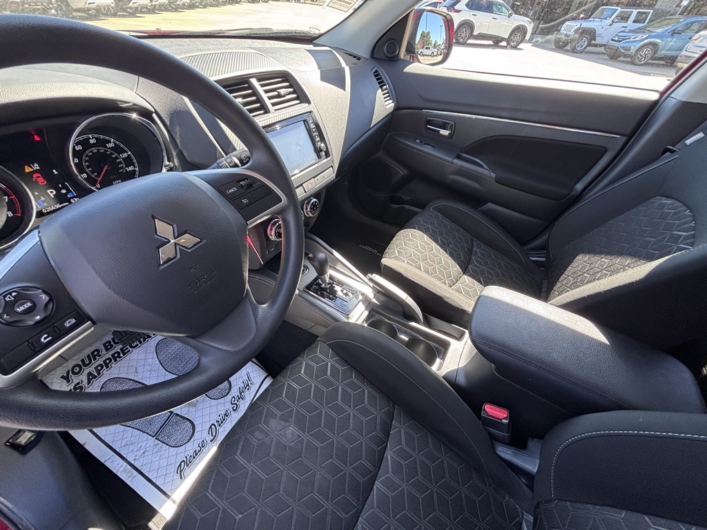 Vehicle image 22 of 26