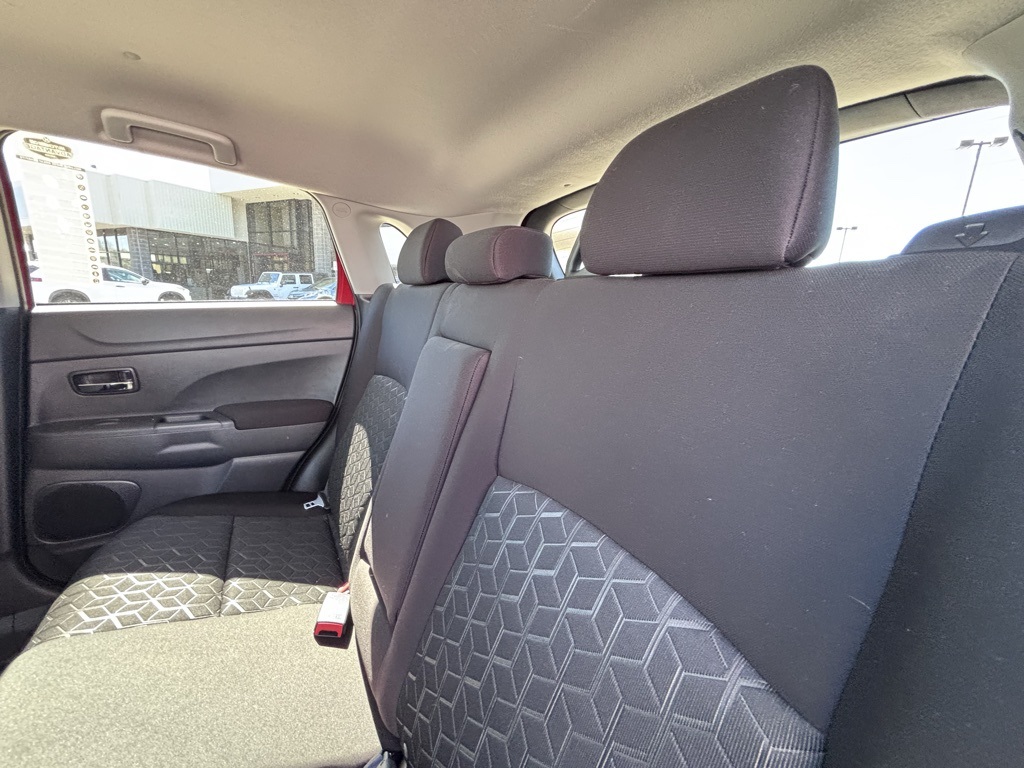 Vehicle image 11 of 26
