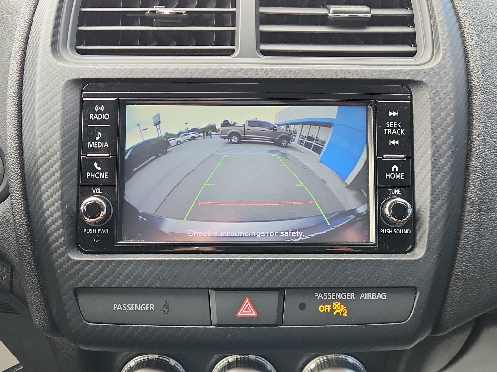 Vehicle image 17 of 17