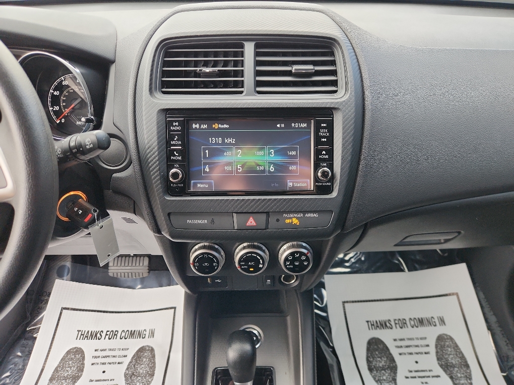 Vehicle image 15 of 17