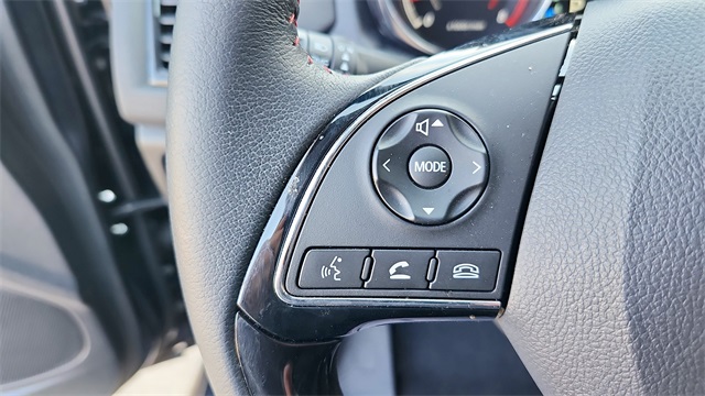 Vehicle image 23 of 36