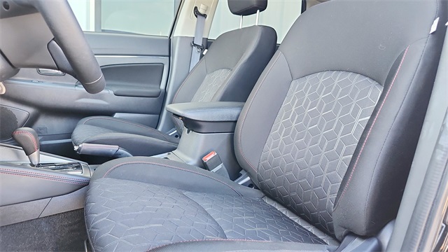 Vehicle image 10 of 36