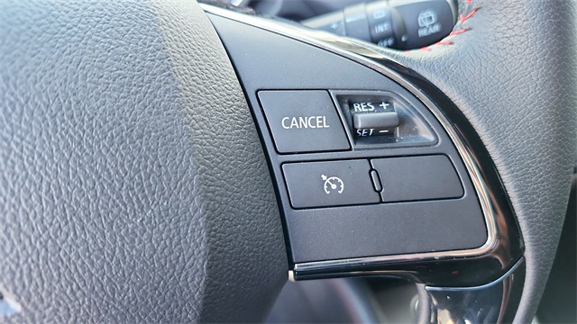 Vehicle image 22 of 36