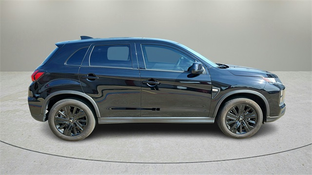 Vehicle image 4 of 36