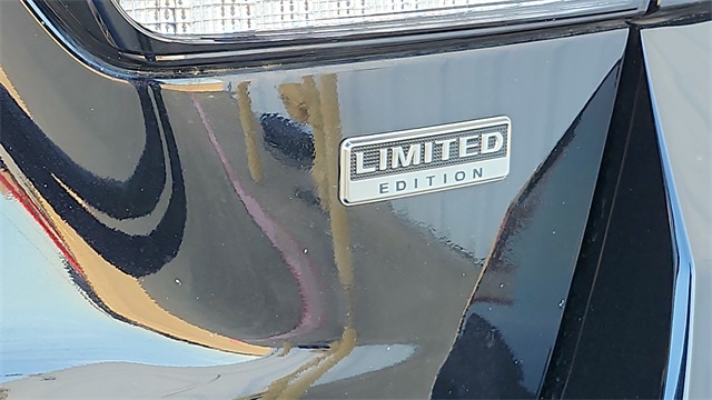 Vehicle image 34 of 36