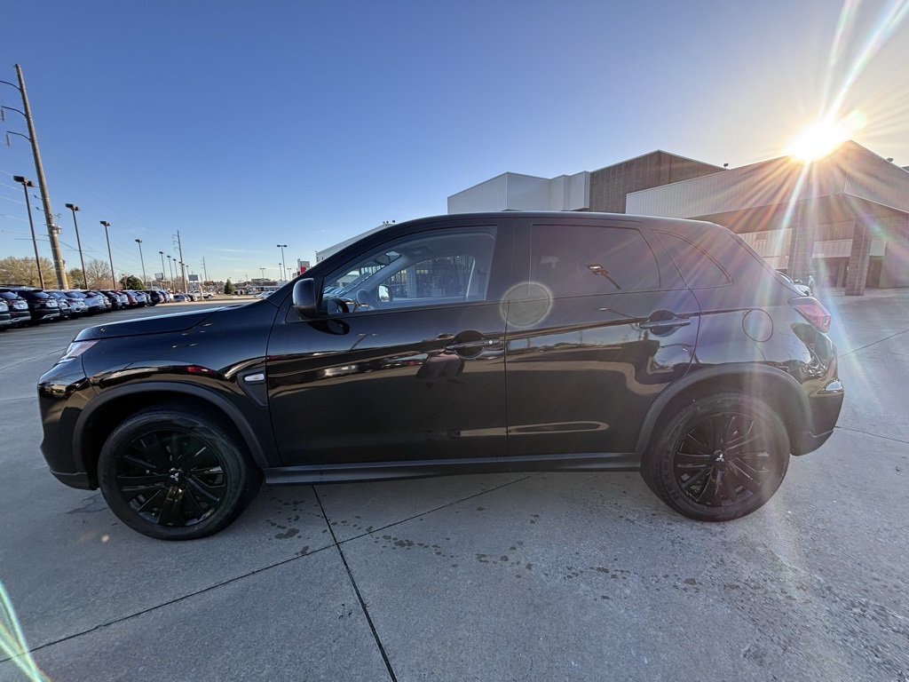 Vehicle image 7 of 31