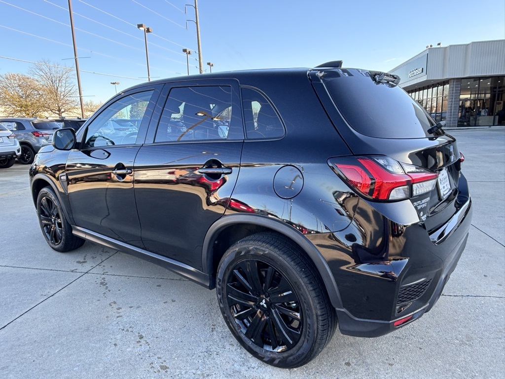 Vehicle image 6 of 31