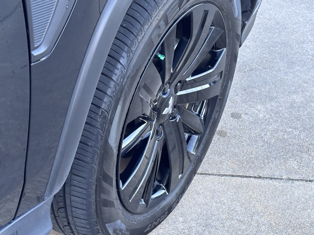 Vehicle image 8 of 31