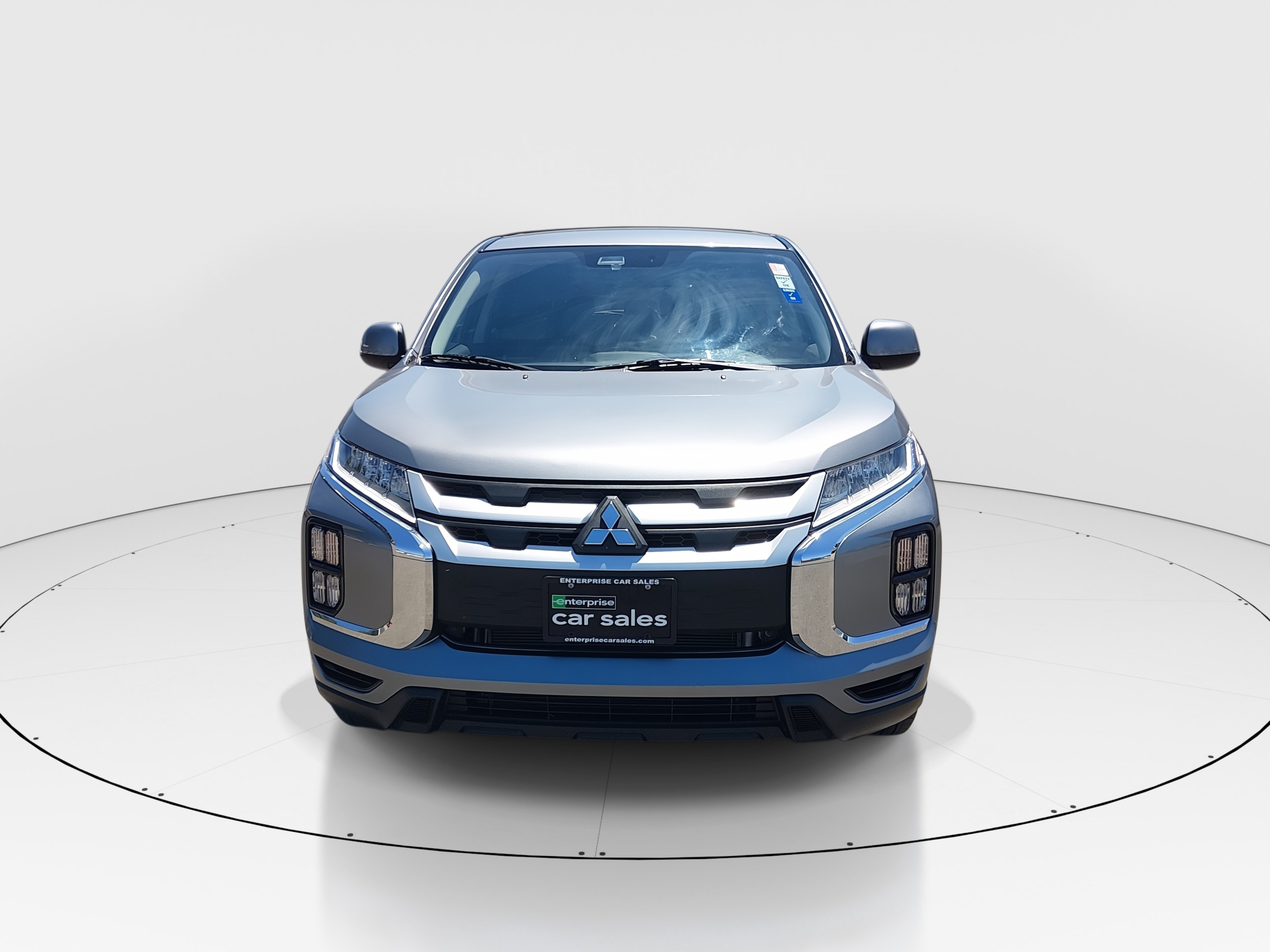 2024 Mitsubishi Outlander Sport Image 2 of 18