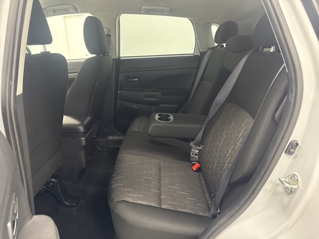 Vehicle image 24 of 35