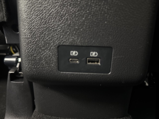 Vehicle image 23 of 35