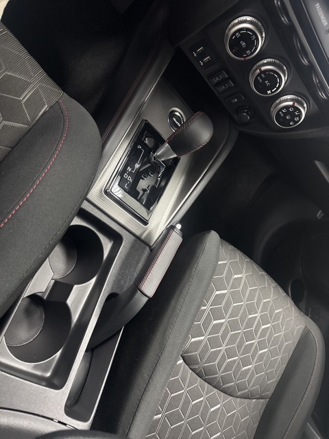 Vehicle image 19 of 35