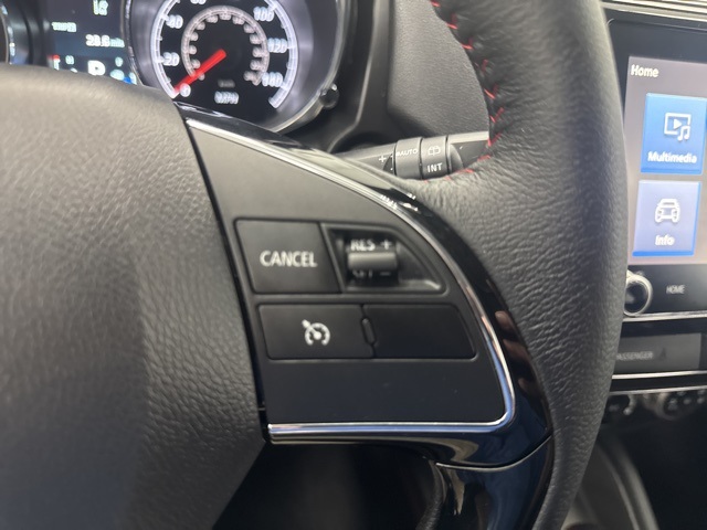 Vehicle image 12 of 35