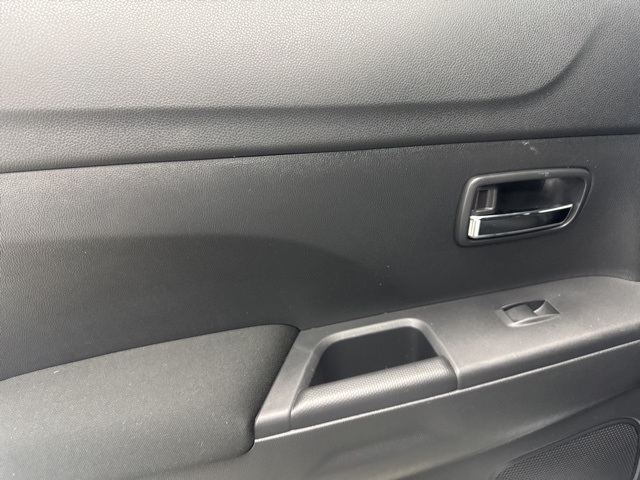 Vehicle image 22 of 35
