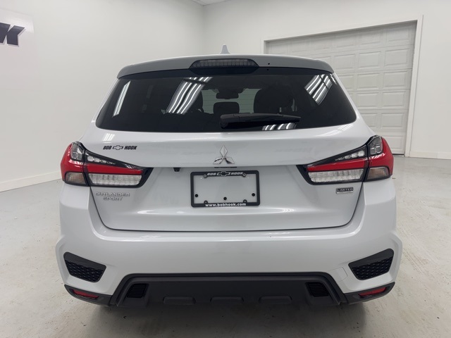 Vehicle image 6 of 35