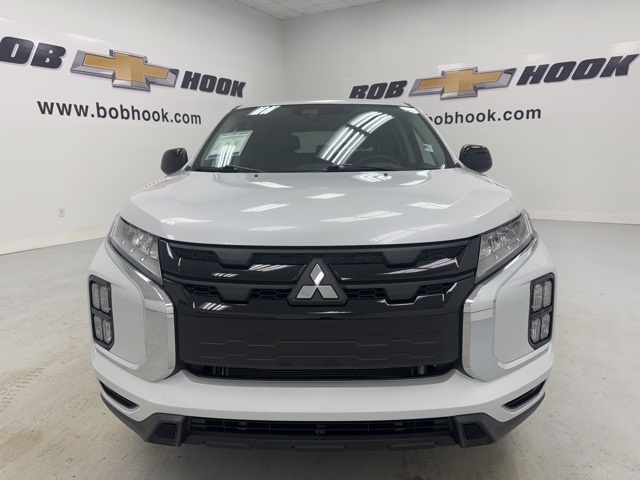 Vehicle image 2 of 35