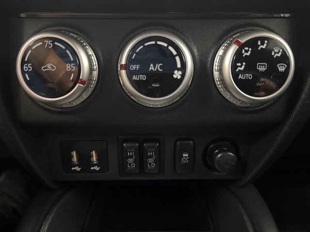 Vehicle image 16 of 35