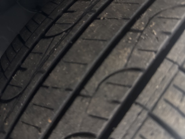 Vehicle image 28 of 35