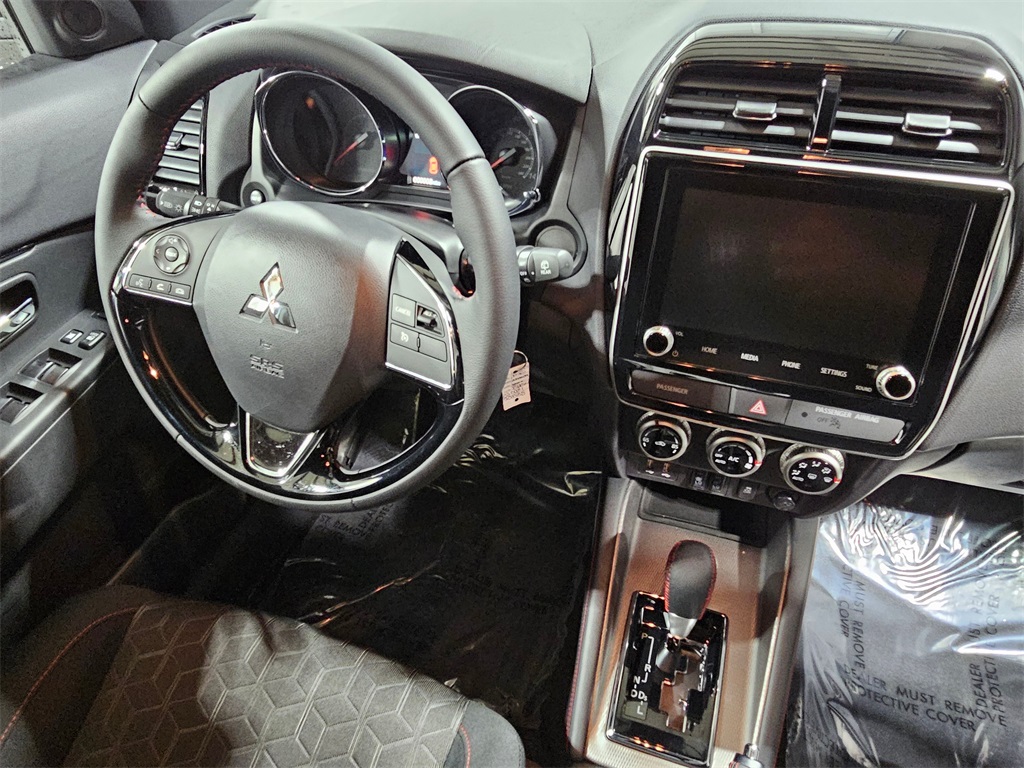 2024 Mitsubishi Outlander Sport Trail Edition Image 17 of 31