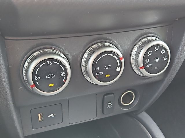 Vehicle image 15 of 30