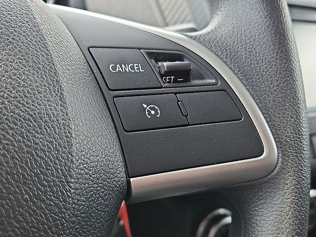 Vehicle image 21 of 30