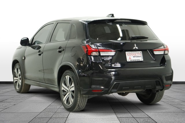 2024 Mitsubishi Outlander Sport ES Image 2 of 32