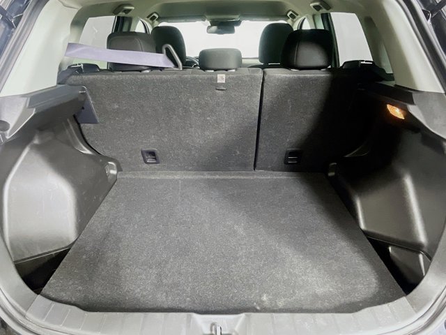 Vehicle image 11 of 26