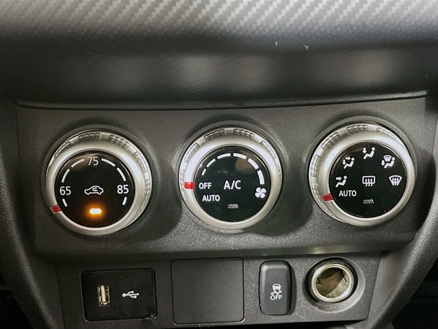 Vehicle image 25 of 26