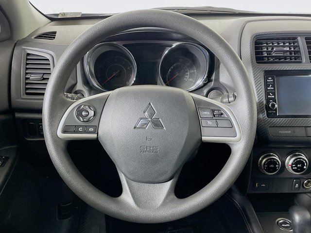 Vehicle image 24 of 26