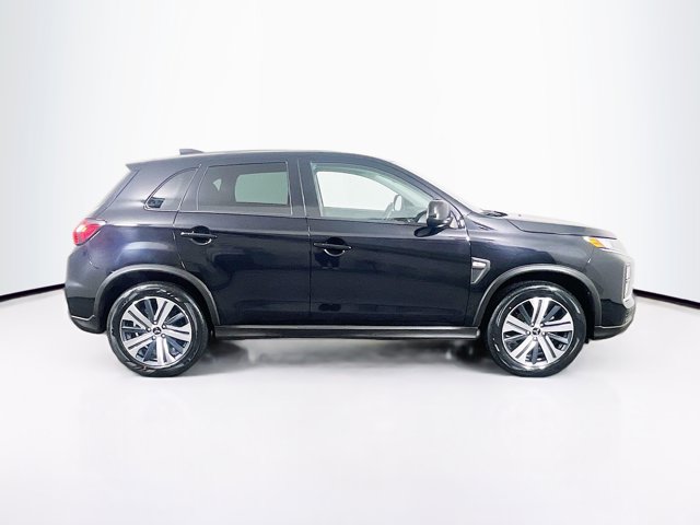 Vehicle image 4 of 26